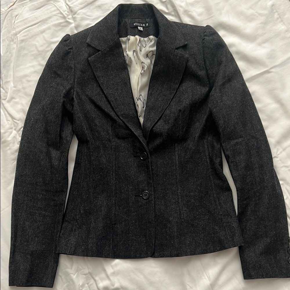 Timeless Black Blazer with Notched Lapels